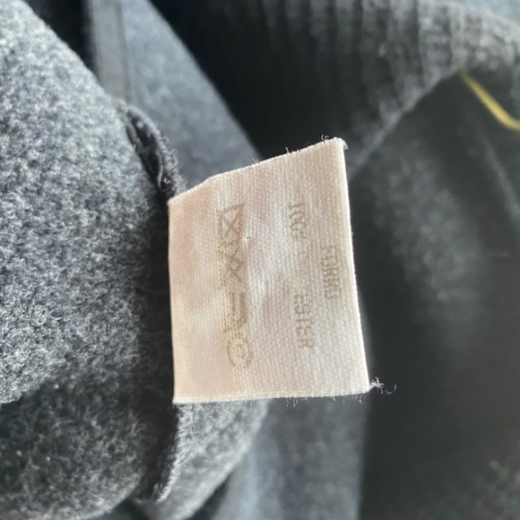 Light coat dark grey with black accents. Size EU 42 - Picture 6 of 6